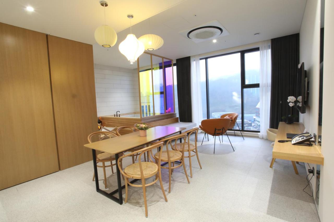 וונג'ו Orchid Hotel מראה חיצוני תמונה