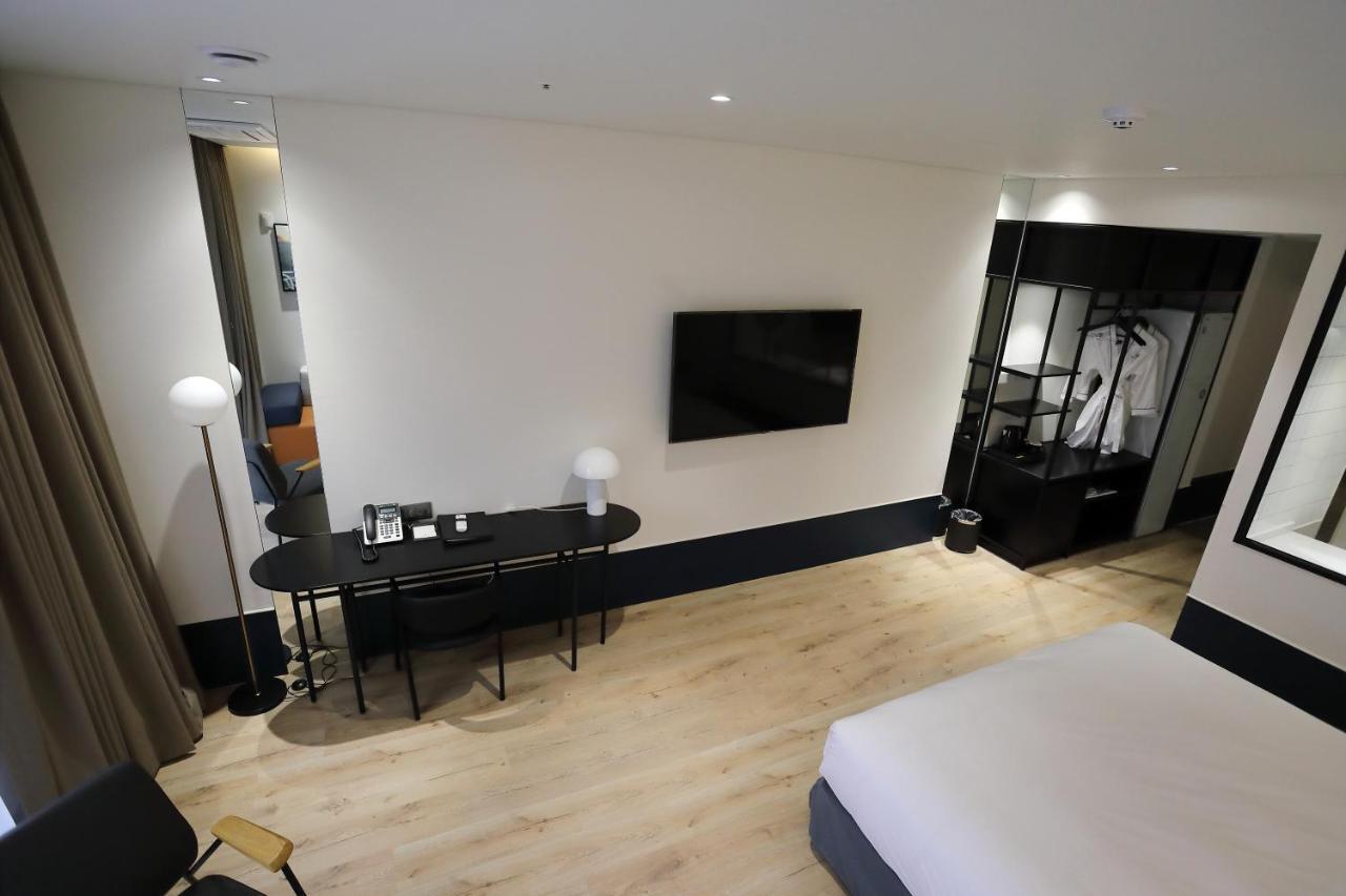 וונג'ו Orchid Hotel מראה חיצוני תמונה