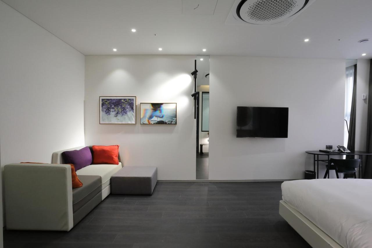 וונג'ו Orchid Hotel מראה חיצוני תמונה