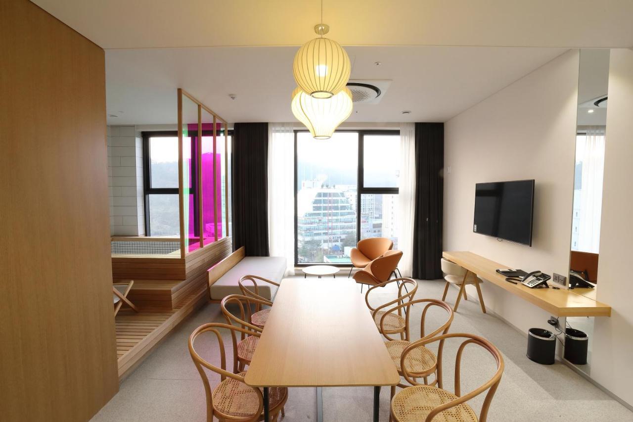וונג'ו Orchid Hotel מראה חיצוני תמונה